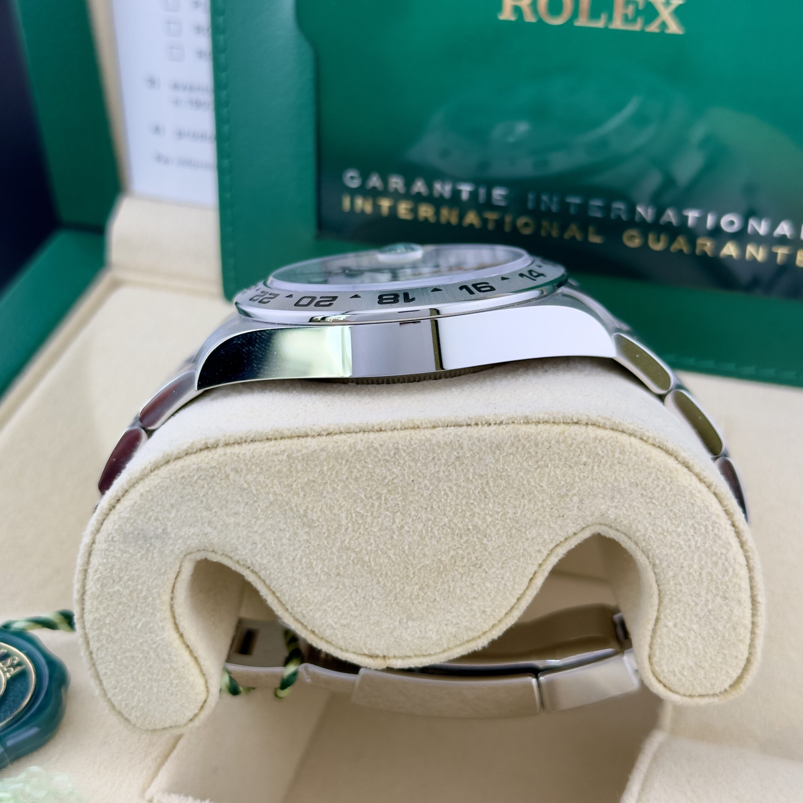 Rolex Explorer II ref. 216570 N.O.S - immagine 3